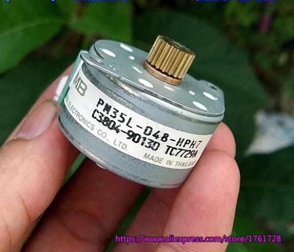 Brand new Japan 4-phase 5-wires 35mm stepping motor PM35L-048 24V 7.5 degree Fax machine/printer stepper motor
Brand new Japan 4-phase 5-wires 35mm stepping motor PM35L-048 24V 7.5 degree Fax machine/printer stepper motor