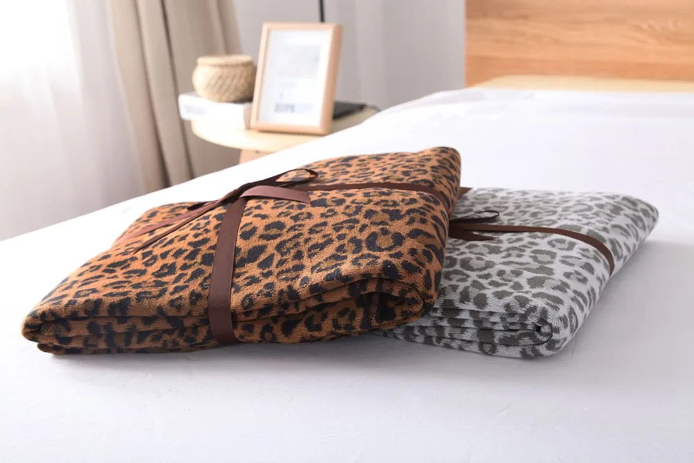 cotton Leopard Print blankets for bed adult sofa chunky knit weighted throw knitted blanket Bedspread
cotton Leopard Print blankets for bed adult sofa chunky knit weighted throw knitted blanket Bedspread