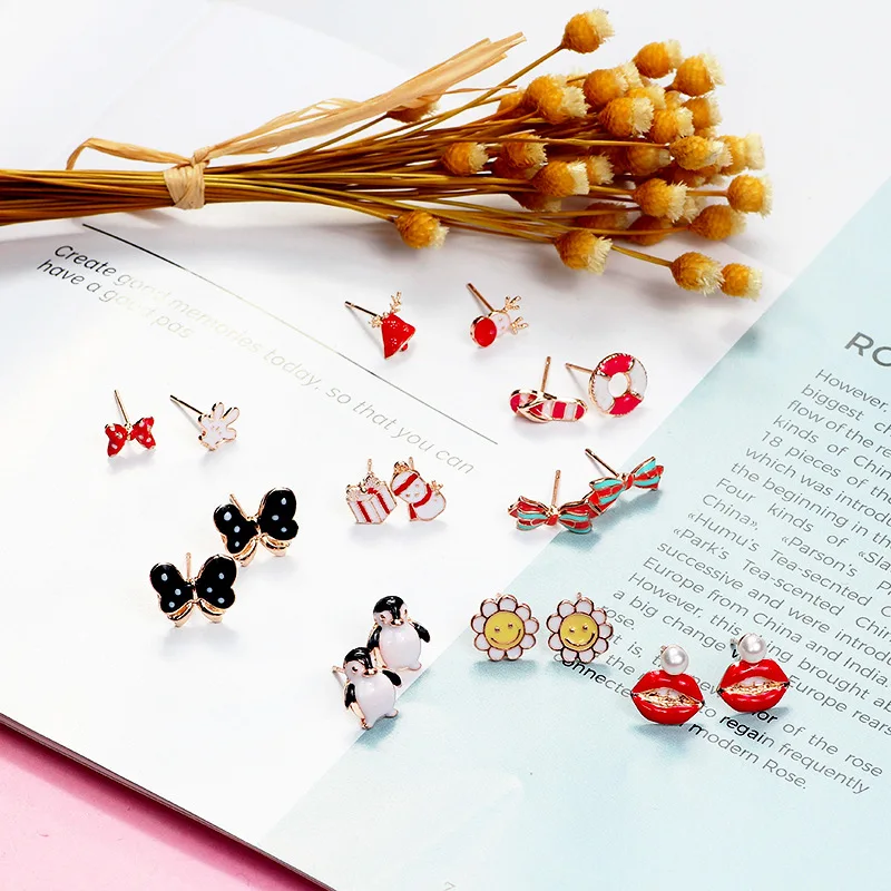 2018 Korean mini animal squirrel panda earrings cute cristmas bowknot strawberry flower stud earrings for women fashion jewelry
2018 Korean mini animal squirrel panda earrings cute cristmas bowknot strawberry flower stud earrings for women fashion jewelry