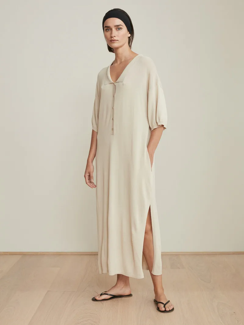 2019 New Women Knitted Loose Dress Short Sleeve Polo Turn-Down Collar Split Long Dress
2019 New Women Knitted Loose Dress Short Sleeve Polo Turn-Down Collar Split Long Dress
