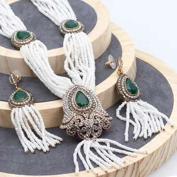 Elegent Nigerian Wedding Tassels Necklace Earring For Women Handmade Antique Gold Color Beads Jewelry Set Bridal Accessories
Elegent Nigerian Wedding Tassels Necklace Earring For Women Handmade Antique Gold Color Beads Jewelry Set Bridal Accessories