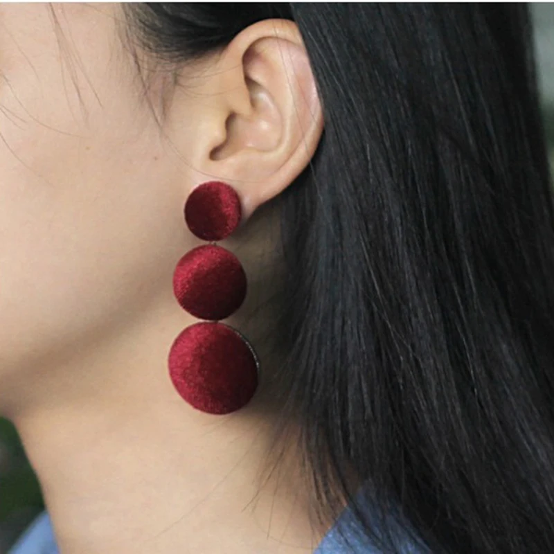Personality Women Big Earrings Red Gray Round Drop Earring Long Dangle ear Drop Velvet Ear Decoration Women Jewelry gift ES3268
Personality Women Big Earrings Red Gray Round Drop Earring Long Dangle ear Drop Velvet Ear Decoration Women Jewelry gift ES3268