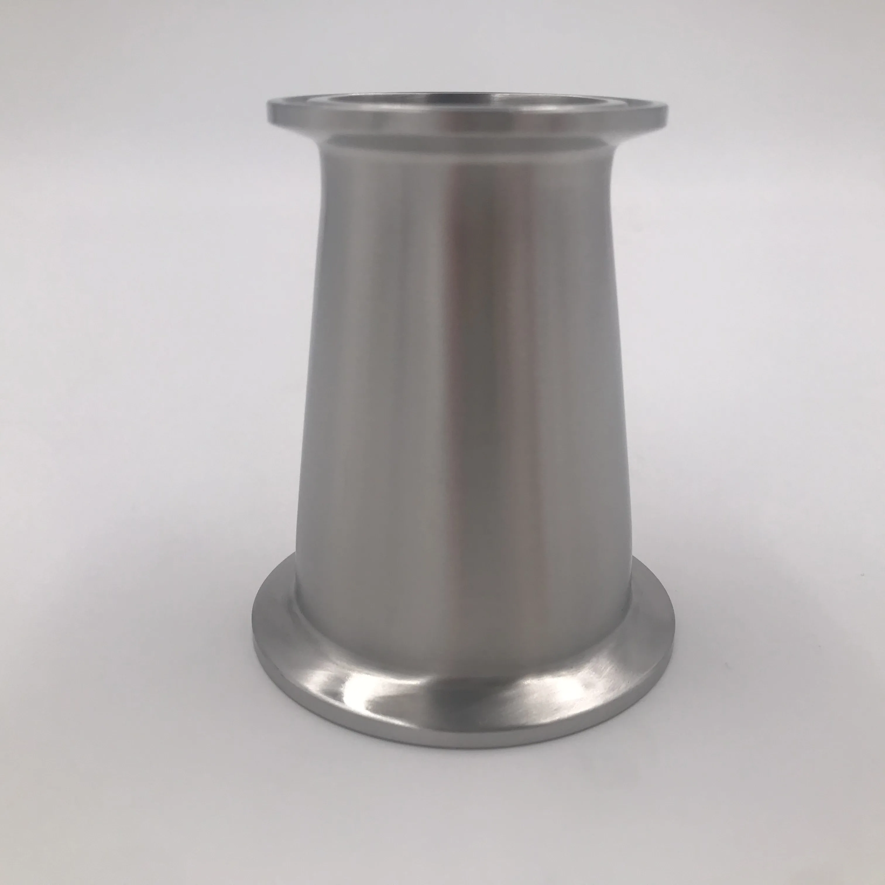 Tri Clover Concentric Reducer 2"TC x 1.5"TC, 3A Standard, Homebrew Clover Fitting, Brewer Hardware
Tri Clover Concentric Reducer 2"TC x 1.5"TC, 3A Standard, Homebrew Clover Fitting, Brewer Hardware