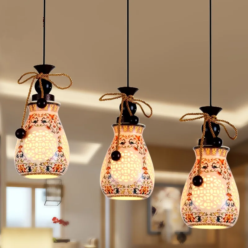 New Chinese Style 3 Head lamps Simple Pendant Lights Round Lapel Ladies Room Lattice Pendant lamps Creative Art Restaurant
New Chinese Style 3 Head lamps Simple Pendant Lights Round Lapel Ladies Room Lattice Pendant lamps Creative Art Restaurant