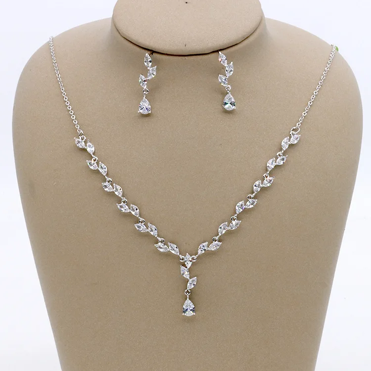 Stunning Copper Wedding Cubic Zircon Jewelry Set Bridal CZ Necklace Earring Set Banquet Party Jewelry Set Bridesmaids Jewelry
Stunning Copper Wedding Cubic Zircon Jewelry Set Bridal CZ Necklace Earring Set Banquet Party Jewelry Set Bridesmaids Jewelry