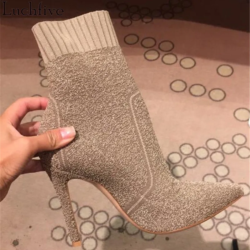 Luchfive Fashion spring Pointed Toe stretch knitted Booties feminina thin high heels Ankle Boots for women stilettos sock shoes
Luchfive Fashion spring Pointed Toe stretch knitted Booties feminina thin high heels Ankle Boots for women stilettos sock shoes