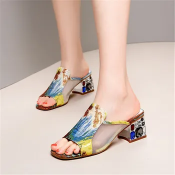 34-42 Patent Leather Slippers Female Top Quality Summer Shoes Heel 2019 New Women Slippers
34-42 Patent Leather Slippers Female Top Quality Summer Shoes Heel 2019 New Women Slippers