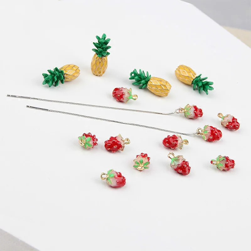 Diy jewelry accessories dripping alloy pendant Korean cute stereo strawberry pineapple earrings bracelet pendant
Diy jewelry accessories dripping alloy pendant Korean cute stereo strawberry pineapple earrings bracelet pendant