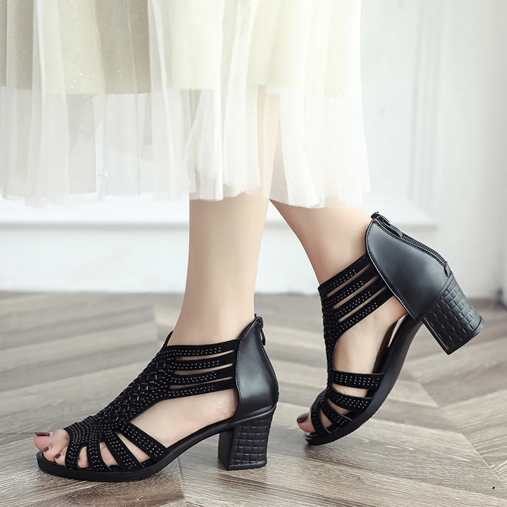 2019 Women Ladies Sandals Fashion Crystal Hollow Out Peep Toe Wedges Sandals High Heeled Shoes Sandale Femme
2019 Women Ladies Sandals Fashion Crystal Hollow Out Peep Toe Wedges Sandals High Heeled Shoes Sandale Femme
