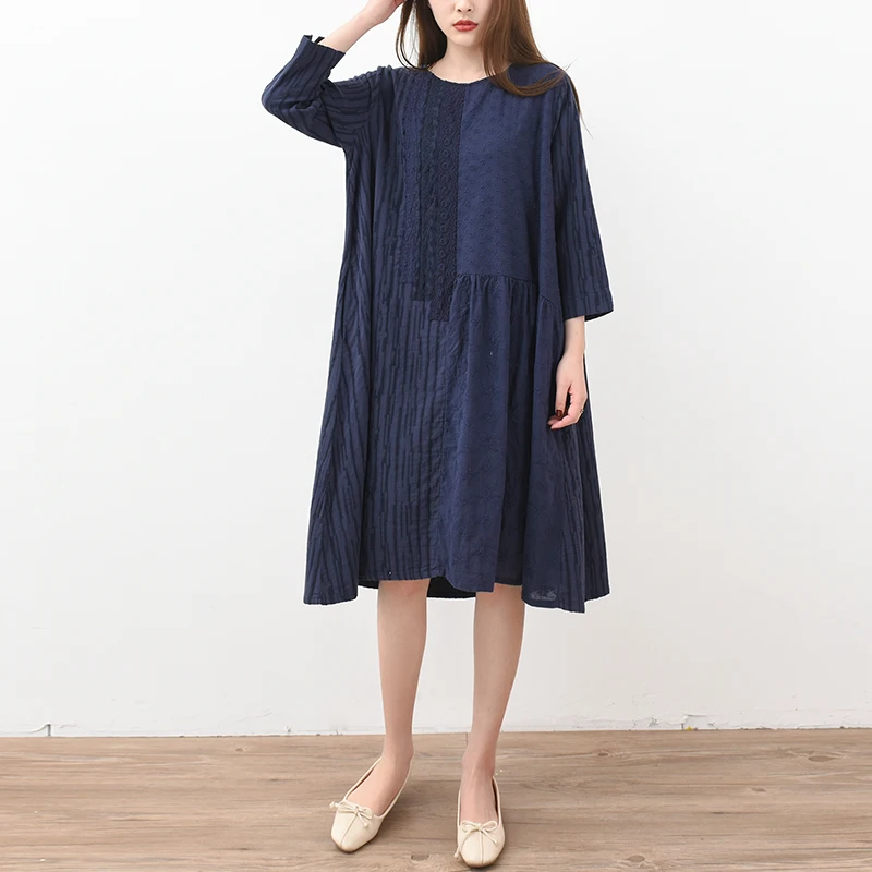 Johnature Women Patchwork Vintage Dress Cotton Jacquard 2019 Summer New Seven Sleeve O-Neck Soft Women Loose Embroidery Dress
Johnature Women Patchwork Vintage Dress Cotton Jacquard 2019 Summer New Seven Sleeve O-Neck Soft Women Loose Embroidery Dress