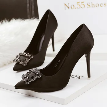 NEW PUMPS point shallow mouth high heels nightclub sexy women's shoes stiletto buckle diamond rhinestone wedding shoes
NEW PUMPS point shallow mouth high heels nightclub sexy women's shoes stiletto buckle diamond rhinestone wedding shoes