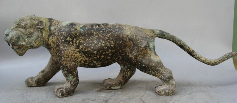 JP S0522 21" Old Chinese Bronze animal Folk Fierce Zodiac Year Tiger sculpture Statue B0403
JP S0522 21" Old Chinese Bronze animal Folk Fierce Zodiac Year Tiger sculpture Statue B0403