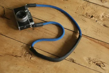 COOL Shoulder pad black leather blue Climbing rope 10mm handmade Camera neck strap Windmup
COOL Shoulder pad black leather blue Climbing rope 10mm handmade Camera neck strap Windmup