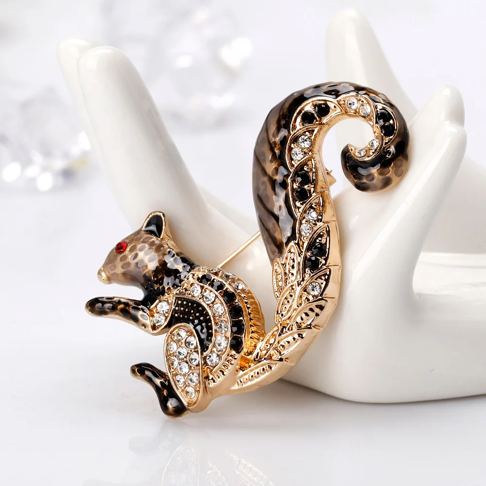 CHUKUI Trendy ]Rhinestone Animal Squirrel Brooch Pins Badges Brooches For Women Girls Banquet Party Gift (1)