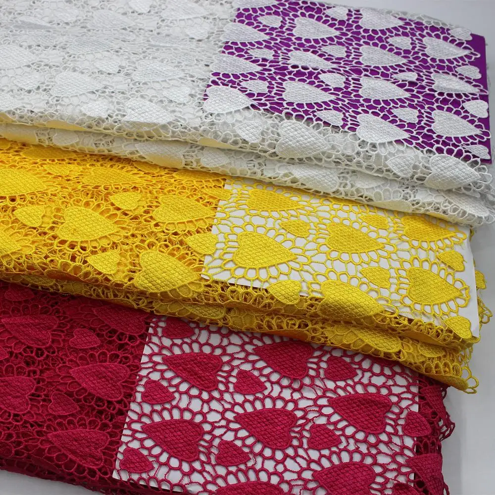 New design white fabric high quality African fabric rose red guipure cord lace yellow water soluble lace fabric for women dress
New design white fabric high quality African fabric rose red guipure cord lace yellow water soluble lace fabric for women dress