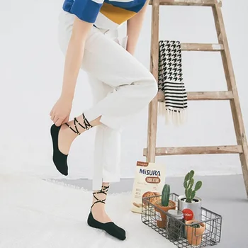 Women Short Socks Summer Cotton Pearl Straps Antiskid Invisible Liner Low Cut Ankle Socks
Women Short Socks Summer Cotton Pearl Straps Antiskid Invisible Liner Low Cut Ankle Socks
