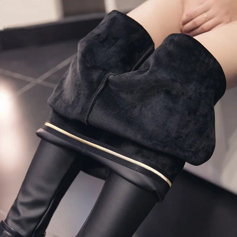 Autumn And Winter Women New Matte PU Leather Pants Phnom Penh Elastic Waist Slim Plus Size Leather Nine Points Leggings MZ2104
Autumn And Winter Women New Matte PU Leather Pants Phnom Penh Elastic Waist Slim Plus Size Leather Nine Points Leggings MZ2104