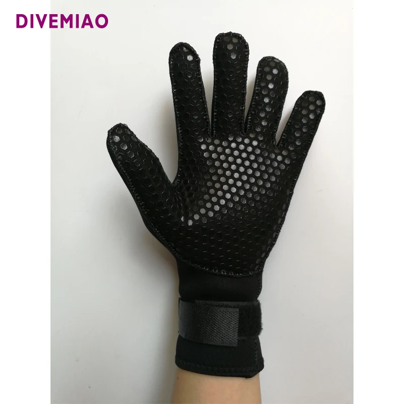 DIVEMIAO Diving Gloves for spearfishing Keep Warm Wetsuit 3mm Neoprene Waterproof Diving Gloves
DIVEMIAO Diving Gloves for spearfishing Keep Warm Wetsuit 3mm Neoprene Waterproof Diving Gloves