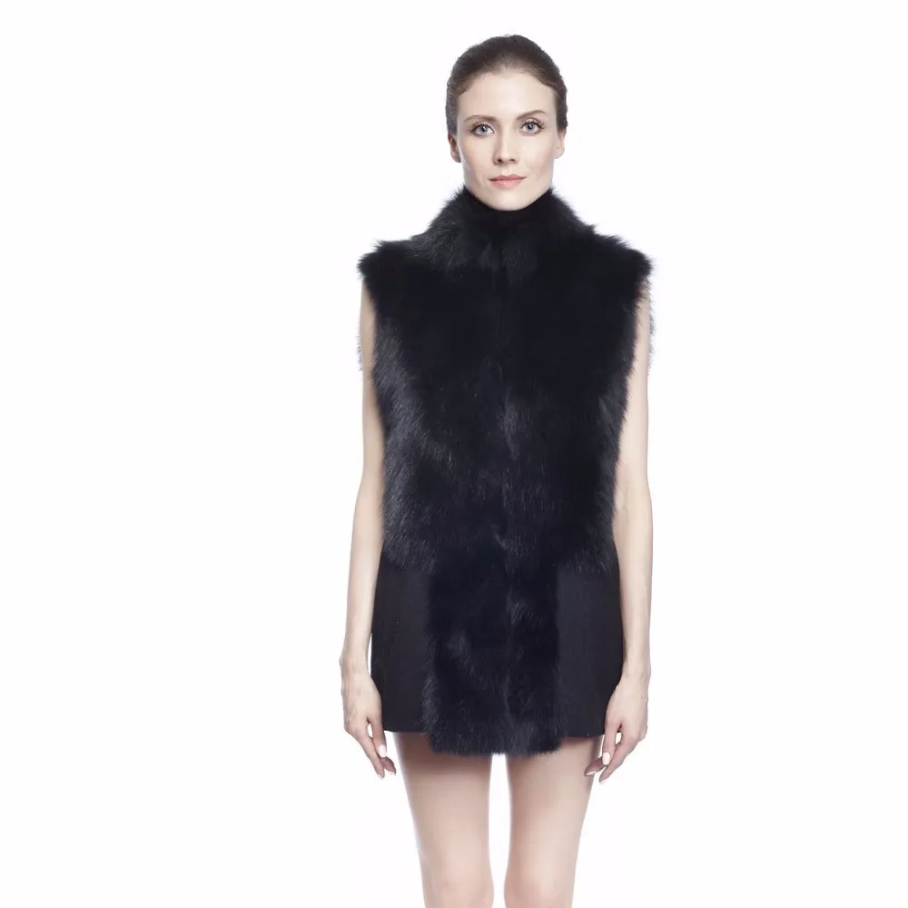 ZY88017 Women's Elegant Mandarin Collar Full Pelt Fox Fur Vest With Woolen Gilet Slim Winter And Autumn Fur Vest
ZY88017 Women's Elegant Mandarin Collar Full Pelt Fox Fur Vest With Woolen Gilet Slim Winter And Autumn Fur Vest