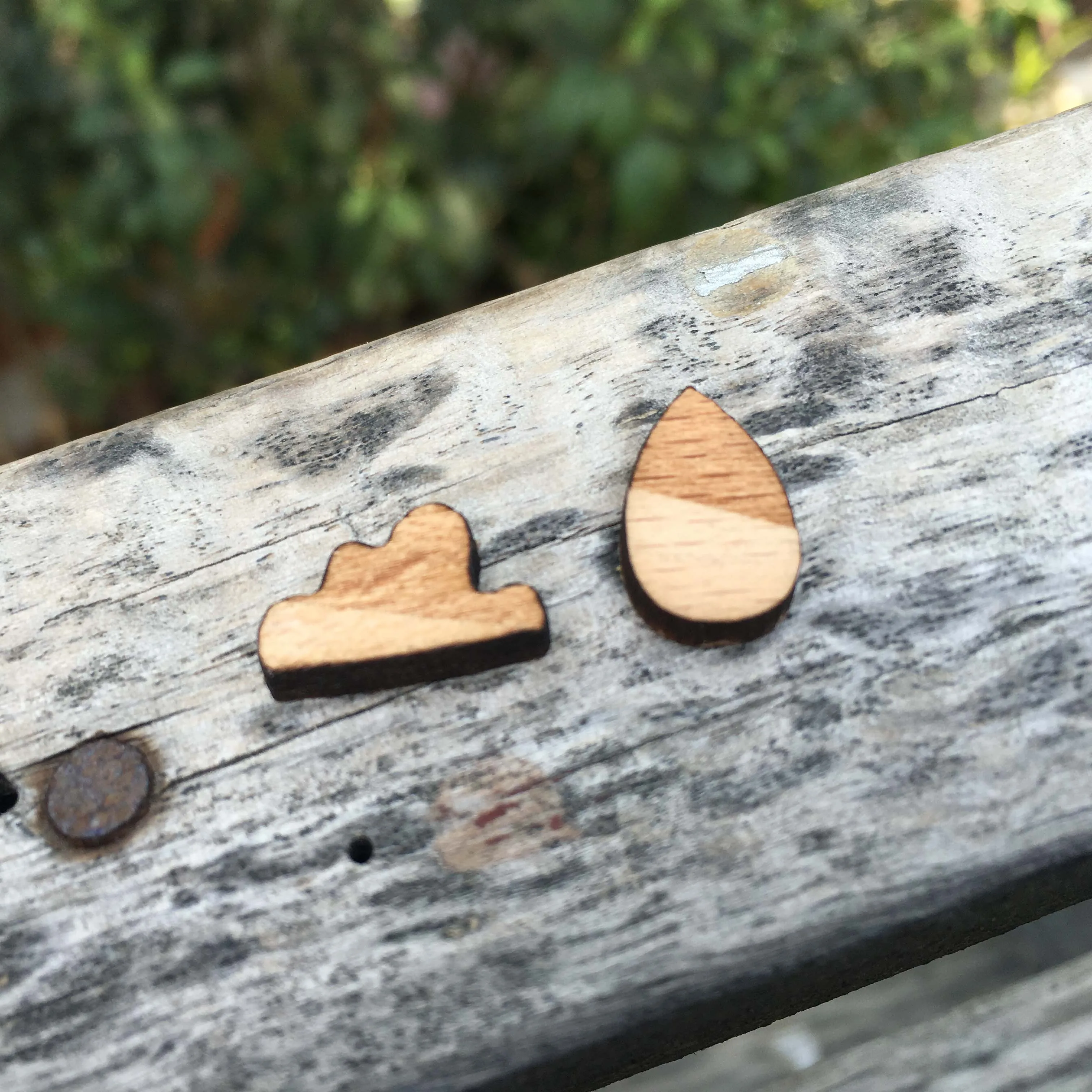 Abstract natural Laser engraved rainy day earrings dark cloud and water drop stud raindrop and cloud wooden earring x 1 pair
Abstract natural Laser engraved rainy day earrings dark cloud and water drop stud raindrop and cloud wooden earring x 1 pair