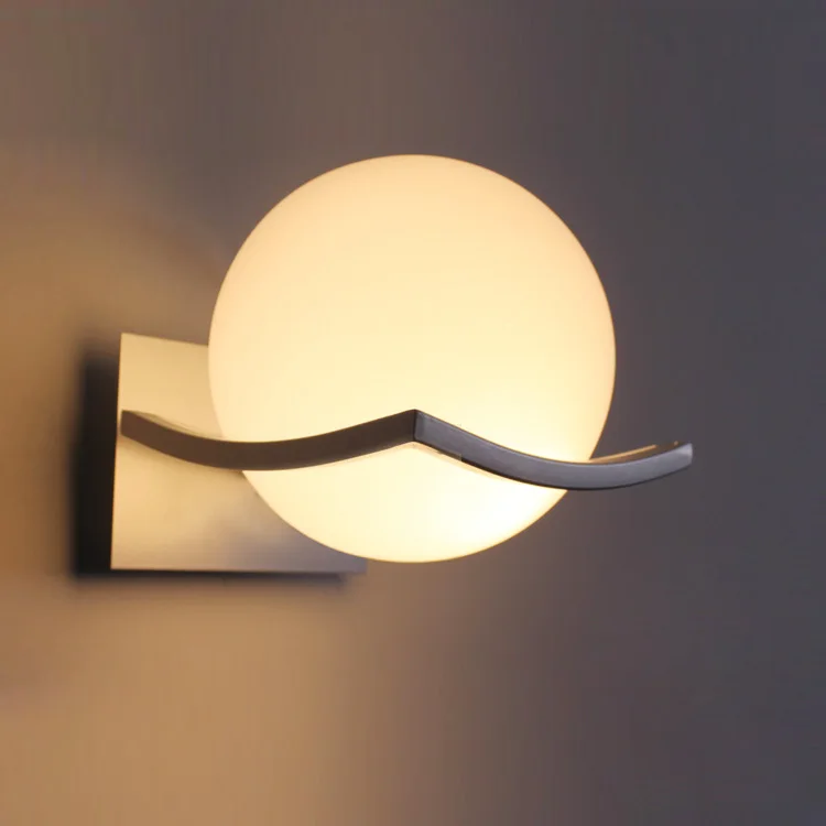 2017 New arrival White glass ball Wall Lamps home LED inoor Lighting Nordic glass wall sconce E27 Europe Mirror door Lamp abajur
2017 New arrival White glass ball Wall Lamps home LED inoor Lighting Nordic glass wall sconce E27 Europe Mirror door Lamp abajur