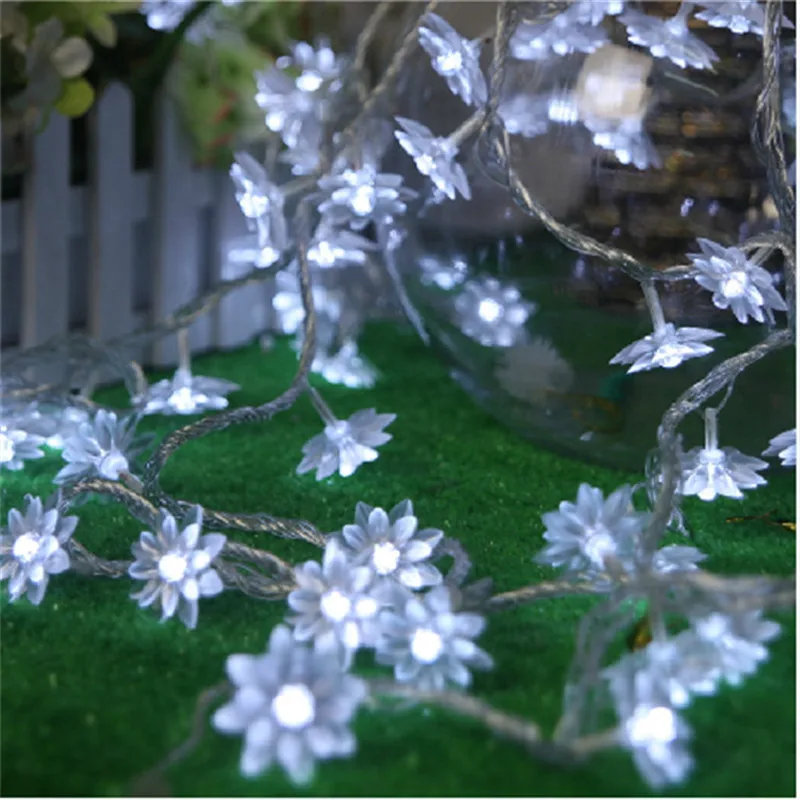 Fairy 10m 50LED lotus flowers Led string garland light Christmas New year Wedding Holiday Party home luminaria decoration lamp
Fairy 10m 50LED lotus flowers Led string garland light Christmas New year Wedding Holiday Party home luminaria decoration lamp