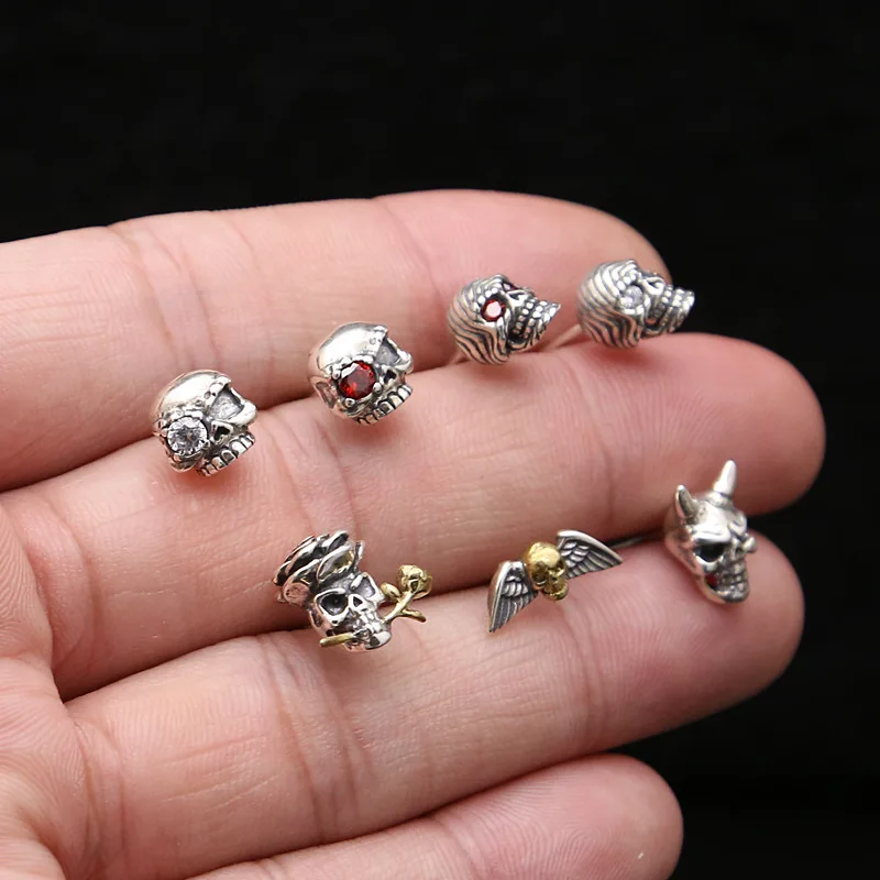 wholesale s925 pure silver jewelry fashion special earrings individual men and women in skull stud earrings
wholesale s925 pure silver jewelry fashion special earrings individual men and women in skull stud earrings