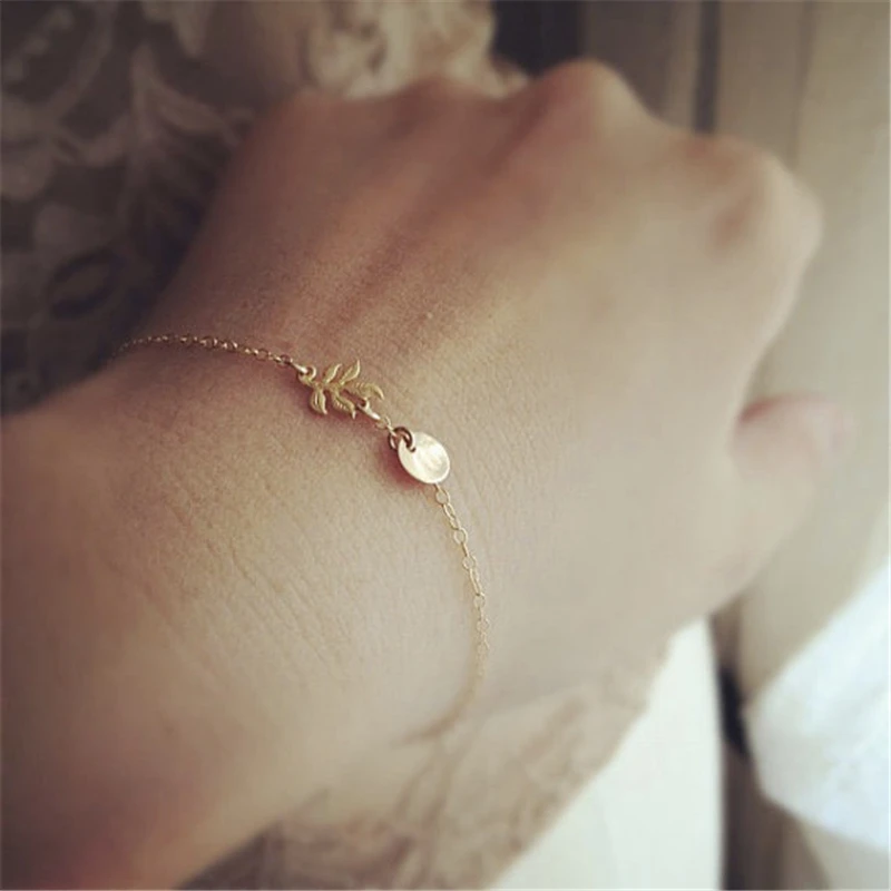 SLZBCY Gold Color Chain Leaf Charms Bracelets for Women Girl Smooth Round Simple Bracelet Femme Wristband Jewelry
SLZBCY Gold Color Chain Leaf Charms Bracelets for Women Girl Smooth Round Simple Bracelet Femme Wristband Jewelry
