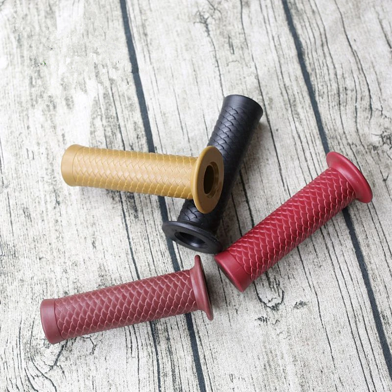 7/8'' 22mm Motorcycle Handlebar Hand Grips Bar End Fish scales grips retro modified universal Handgrip
7/8'' 22mm Motorcycle Handlebar Hand Grips Bar End Fish scales grips retro modified universal Handgrip