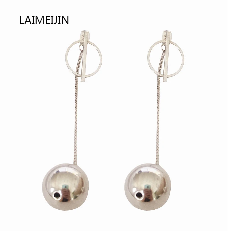 Korean Jewelry Long Earrings Circle Geometric Sphere Earring Exaggerated Round Stud Earrings For Women New Fashion Party Brincos
Korean Jewelry Long Earrings Circle Geometric Sphere Earring Exaggerated Round Stud Earrings For Women New Fashion Party Brincos