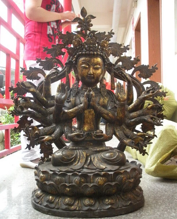 005844 34"Huge Tibet bronze Gild 18 arm Hands Avalokitesvara Kwan-Yin Buddha Statue
005844 34"Huge Tibet bronze Gild 18 arm Hands Avalokitesvara Kwan-Yin Buddha Statue