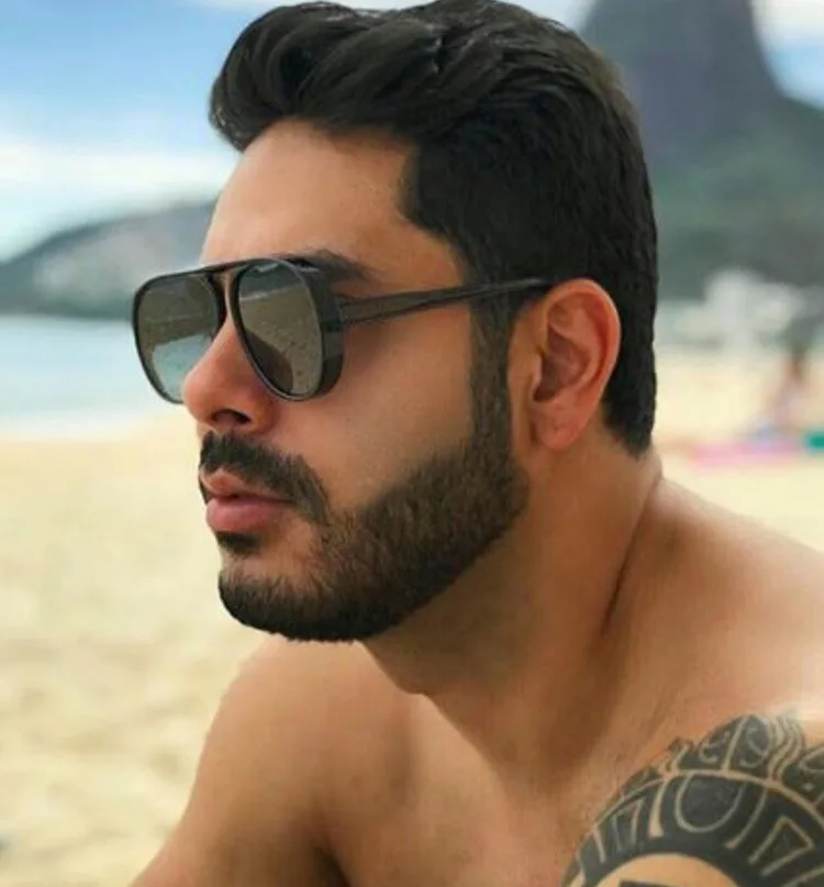 2018 new Oversized Men Sunglasses Classic Men Retro Rivet Shades Brand Designer yellow lens Sun glasses UV400
2018 new Oversized Men Sunglasses Classic Men Retro Rivet Shades Brand Designer yellow lens Sun glasses UV400