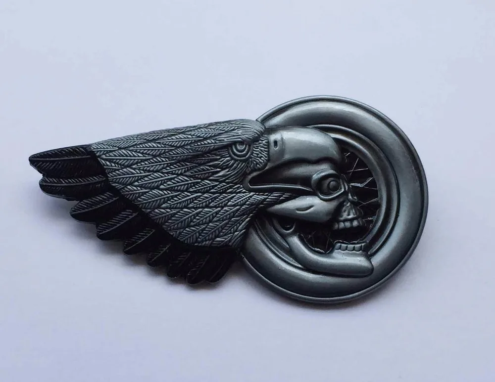 Silver Eagle Skull Motorcycle suitable for 4cm wideth belt with continous stock
Silver Eagle Skull Motorcycle suitable for 4cm wideth belt with continous stock