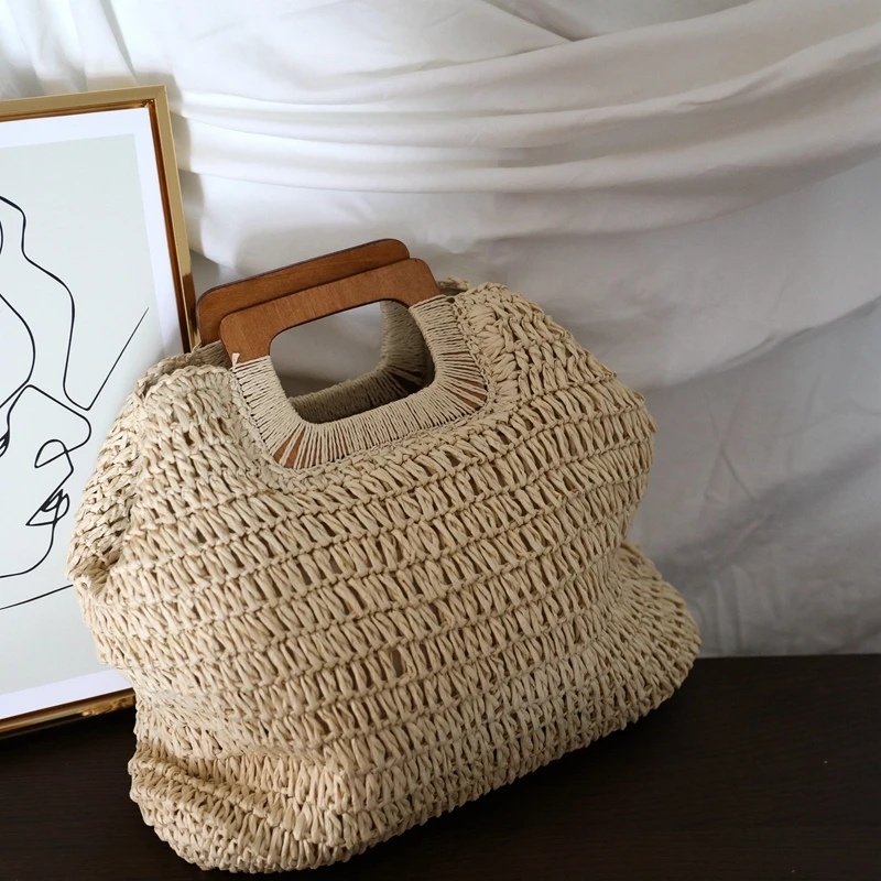 Korean caramel color ins wind handmade straw bag handbag lady summer large capacity French retro beach bag
Korean caramel color ins wind handmade straw bag handbag lady summer large capacity French retro beach bag