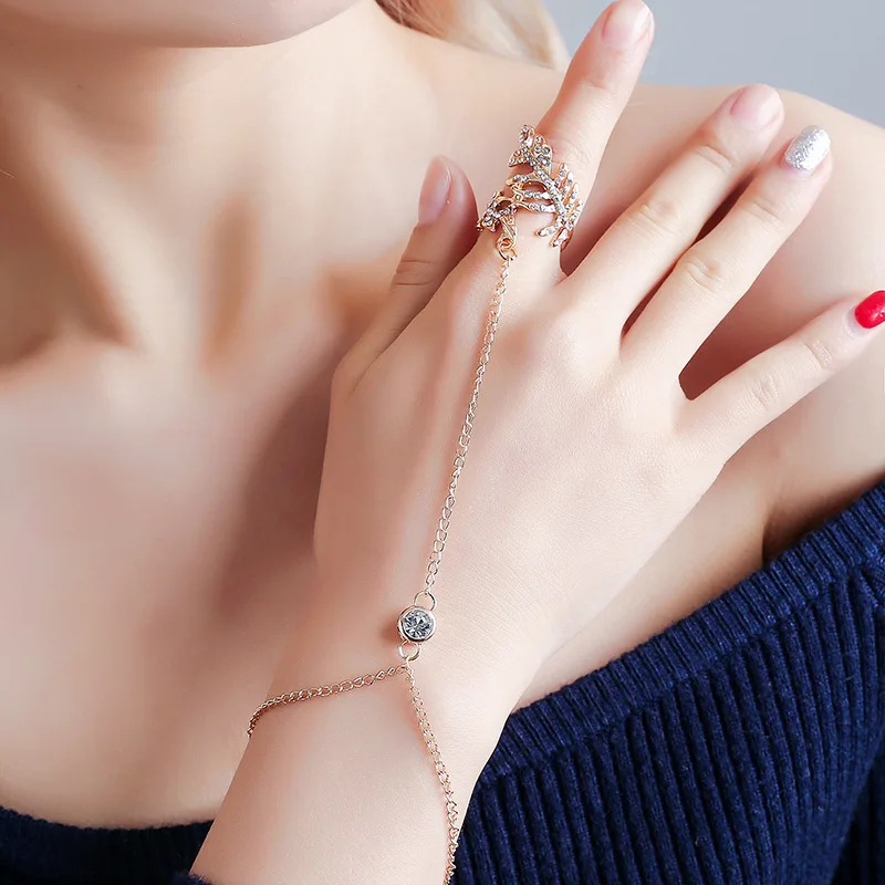 Punk Fashion Gold color Slave Chain Leaf Ring Set For Women Finger Knuckle Ring Anillo Bague Femme
Punk Fashion Gold color Slave Chain Leaf Ring Set For Women Finger Knuckle Ring Anillo Bague Femme