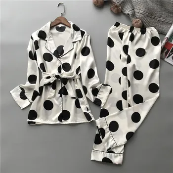 Spring Autumn Women China Satin Silk Pajamas Sets long trousers Female Sleepwear
Spring Autumn Women China Satin Silk Pajamas Sets long trousers Female Sleepwear