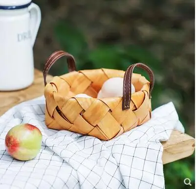 Log wood woven basket fruit basket storage basket storage basket desktop creative handmade small basket
Log wood woven basket fruit basket storage basket storage basket desktop creative handmade small basket