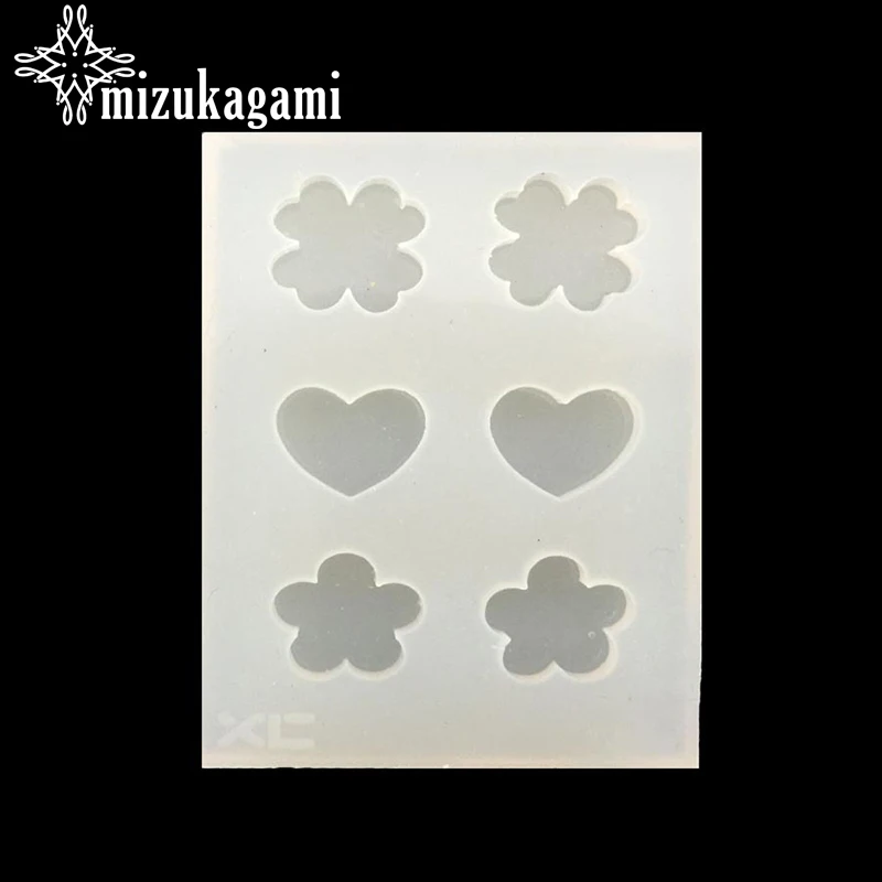 1pcs UV Resin Jewelry Liquid Silicone Mold Cute Clover Heart Flower Resin Molds For DIY Necklace Pendant Charms Making Jewelry
1pcs UV Resin Jewelry Liquid Silicone Mold Cute Clover Heart Flower Resin Molds For DIY Necklace Pendant Charms Making Jewelry