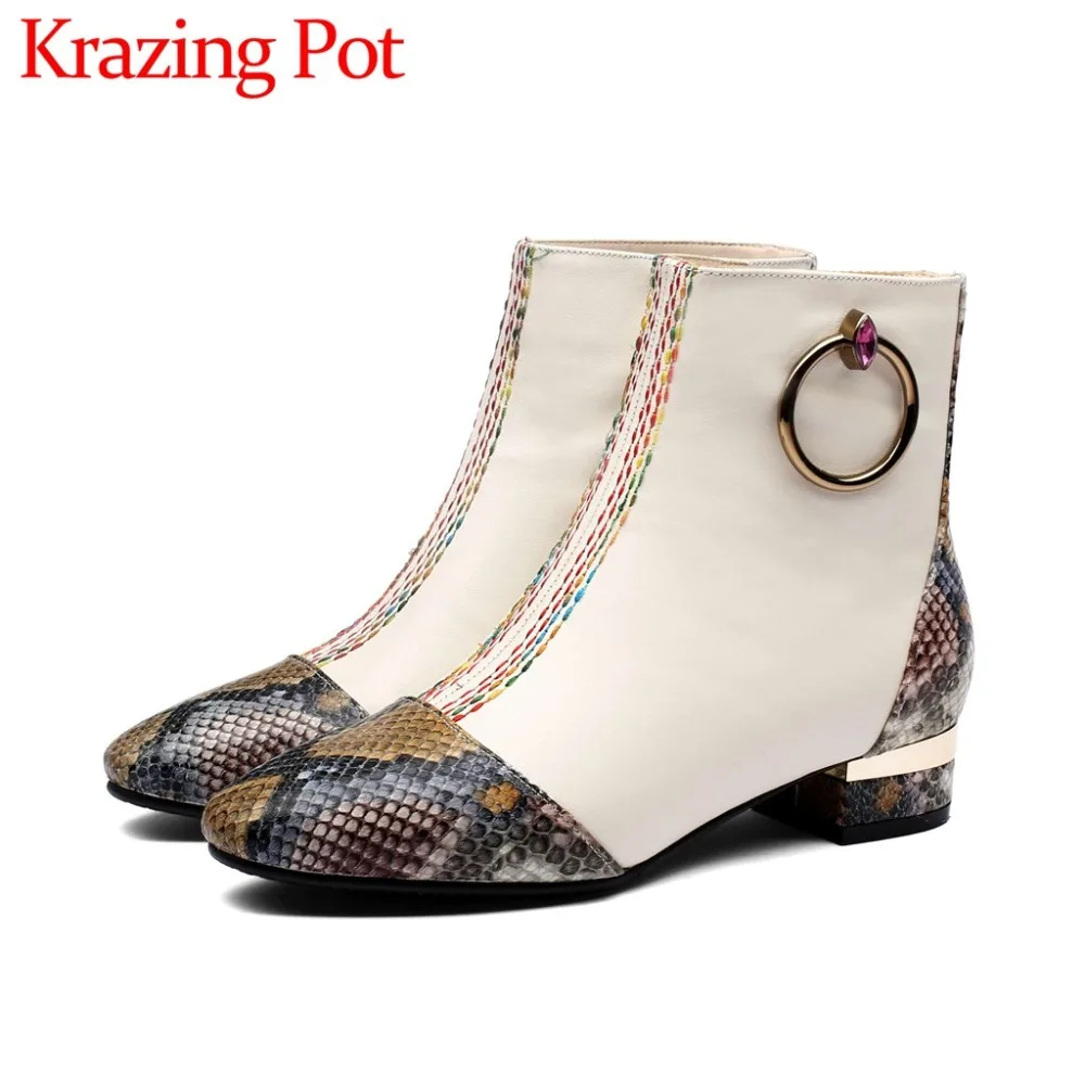 Superstars snakeskin grain mixed colors metal ring cow leather big size square toe low heels colorful sewing ankle boots L51
Superstars snakeskin grain mixed colors metal ring cow leather big size square toe low heels colorful sewing ankle boots L51