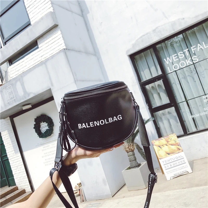 2019 New Women Messenger Bags Luxury Handbags Women Bags Designer Bag Fashion Shoulder Bag Females canvas Handbags
2019 New Women Messenger Bags Luxury Handbags Women Bags Designer Bag Fashion Shoulder Bag Females canvas Handbags