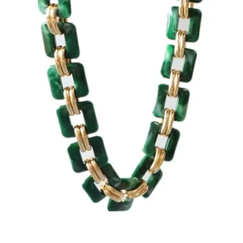 Designer high-grade acrylic alloy middle-aged features white hand-made thick bag chain shoulder strap luxury evening bag chain
Designer high-grade acrylic alloy middle-aged features white hand-made thick bag chain shoulder strap luxury evening bag chain