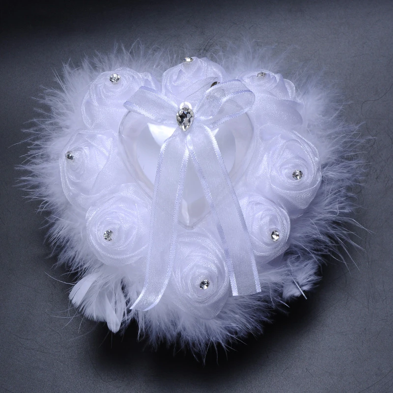 1 Pc Heart-shape White Feather Rose Flower Ring Pillow Bridal Ring Bearer Cushion Wedding Marriage Ceremony Decoration
1 Pc Heart-shape White Feather Rose Flower Ring Pillow Bridal Ring Bearer Cushion Wedding Marriage Ceremony Decoration