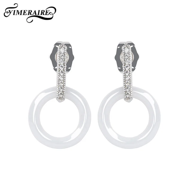 Simple Style Hollow Round Stud Earrings For Women Black White Smooth Ceramic With Silver Gold Color Rhinestone Fashion Jewelry
Simple Style Hollow Round Stud Earrings For Women Black White Smooth Ceramic With Silver Gold Color Rhinestone Fashion Jewelry
