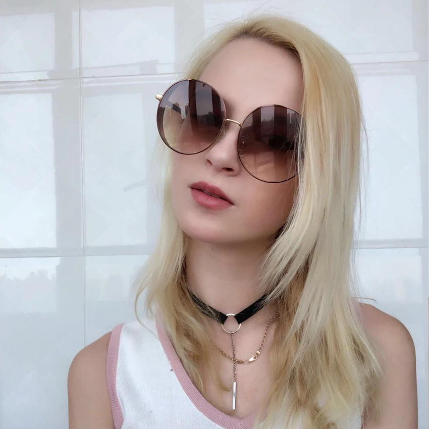 Vintage Round Big Size Oversized lens Mirror Sunglasses Women Brand Designer Luxury shiny metal frame Sun Glasses Gold Blue Cool
Vintage Round Big Size Oversized lens Mirror Sunglasses Women Brand Designer Luxury shiny metal frame Sun Glasses Gold Blue Cool
