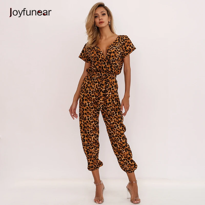 Joyfunear V Neck Winter Rompers Women Jumpsuit Belt Leopard Printed Jumpsuits For Women 2019 Sexy Clubwear Short Sleeve Overalls
Joyfunear V Neck Winter Rompers Women Jumpsuit Belt Leopard Printed Jumpsuits For Women 2019 Sexy Clubwear Short Sleeve Overalls