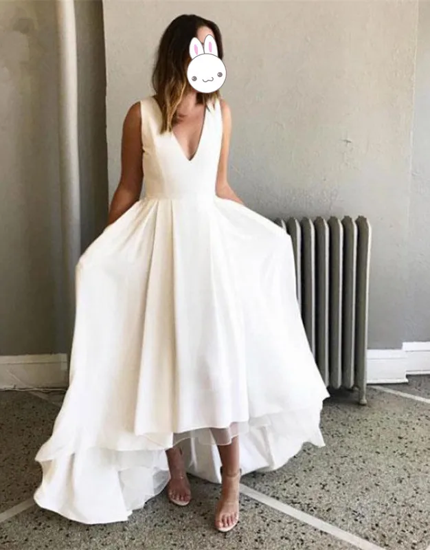 Elegant 2019 Hi Lo Gown Evening Dresses Long Sleeveless Deep V-Neck Zipper Back Formal Evening Party Dress robe de soiree
Elegant 2019 Hi Lo Gown Evening Dresses Long Sleeveless Deep V-Neck Zipper Back Formal Evening Party Dress robe de soiree