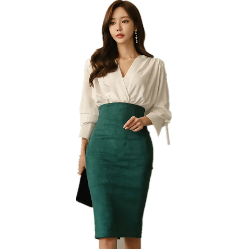 HAMALIEL Business Women 2 Piece Set Autumn White Chiffon Sexy V Neck Shirt Tops + Green Suede Fabric Sheath Pencil Skirt Suits
HAMALIEL Business Women 2 Piece Set Autumn White Chiffon Sexy V Neck Shirt Tops + Green Suede Fabric Sheath Pencil Skirt Suits