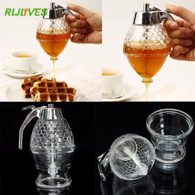 RLJLIVES Honey Dispenser Jar Container Cup Juice Syrup Kettle Kitchen Bee Drip Stand Holder Portable Storage Pot
RLJLIVES Honey Dispenser Jar Container Cup Juice Syrup Kettle Kitchen Bee Drip Stand Holder Portable Storage Pot