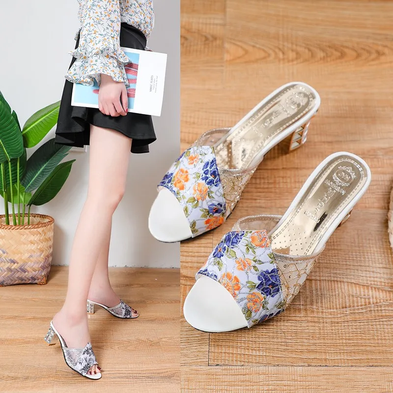 Slippers Female Leisure Summer Ladies Med Leather Retro Chunky Heel New 2019 Air Mesh Outside Rubber Slides Casual Spring
Slippers Female Leisure Summer Ladies Med Leather Retro Chunky Heel New 2019 Air Mesh Outside Rubber Slides Casual Spring