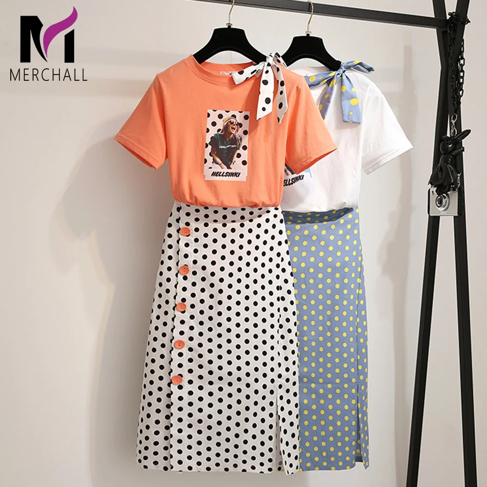 2019 Summer Women Polka Dot Print 2 Piece Clothing Set Character Pattern Bow Tshirt Top+Button Split Bodycon Mid Calf Skirt Suit
2019 Summer Women Polka Dot Print 2 Piece Clothing Set Character Pattern Bow Tshirt Top+Button Split Bodycon Mid Calf Skirt Suit